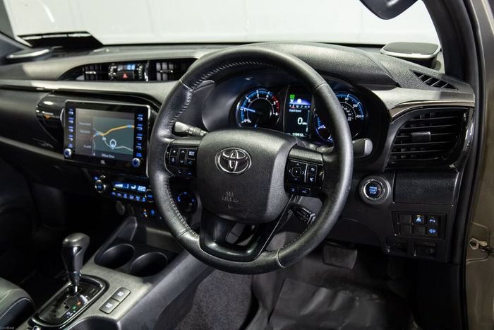 Toyota HiLux 2021