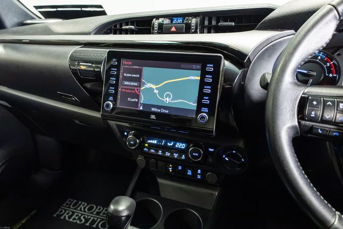 Toyota HiLux 2021
