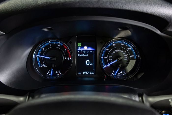 Toyota HiLux 2021