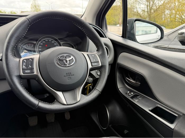 Toyota Yaris 2016