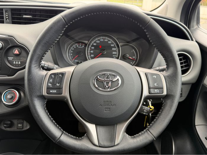 Toyota Yaris 2016