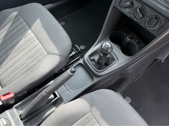 Volkswagen Polo 2015