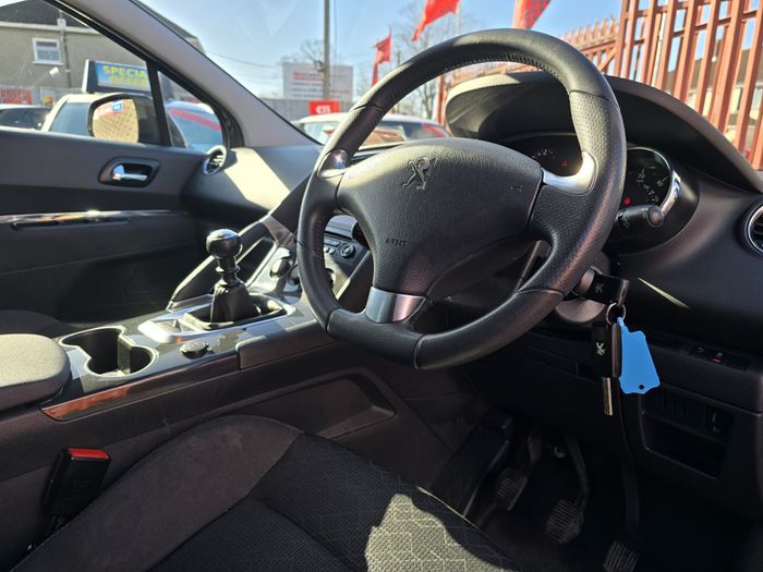 Peugeot 3008 2014