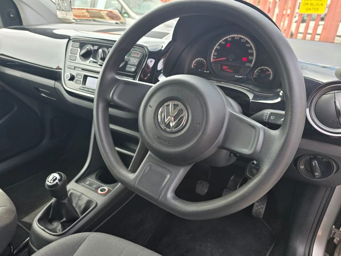 Volkswagen Up! 2015