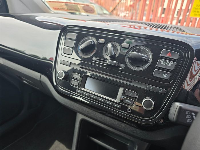 Volkswagen Up! 2015