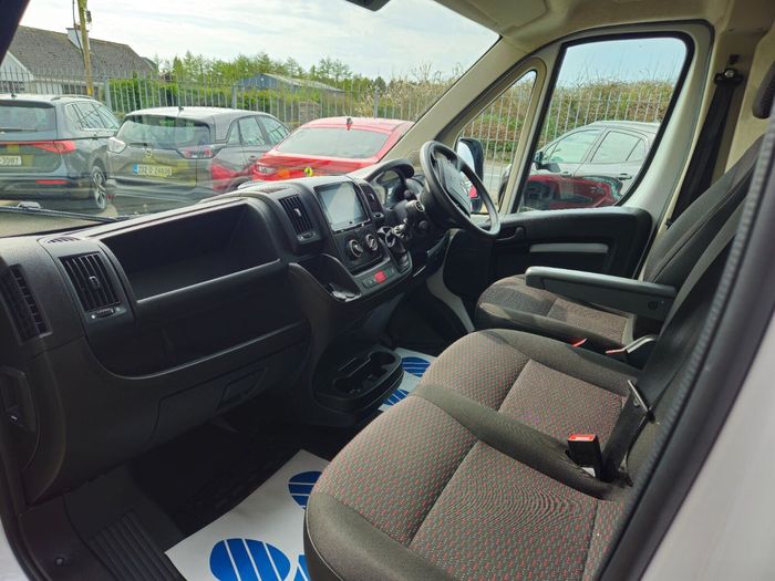 Opel Movano 2023
