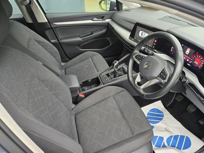 Volkswagen Golf 2023
