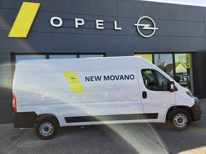 Opel Movano 2025