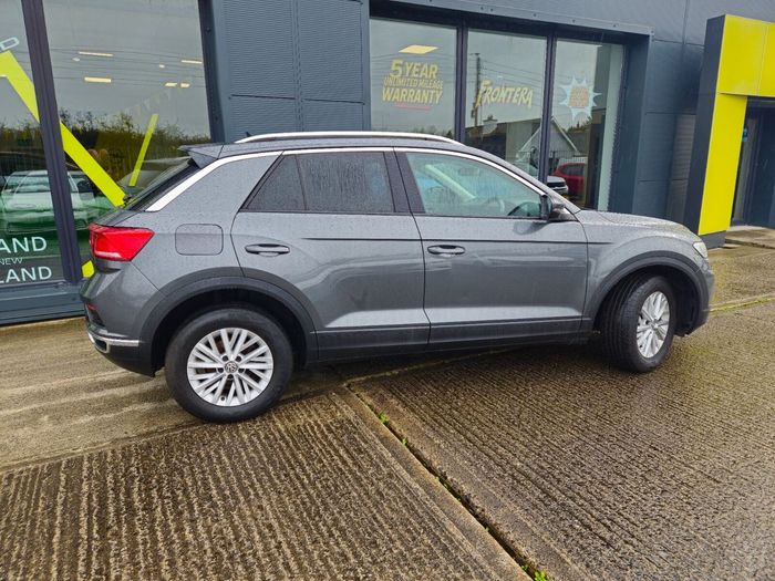 Volkswagen T-Roc 2019