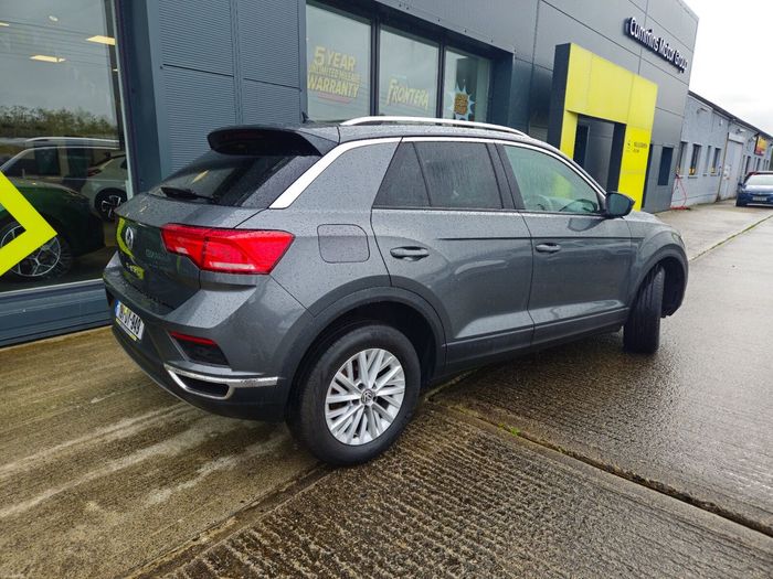 Volkswagen T-Roc 2019