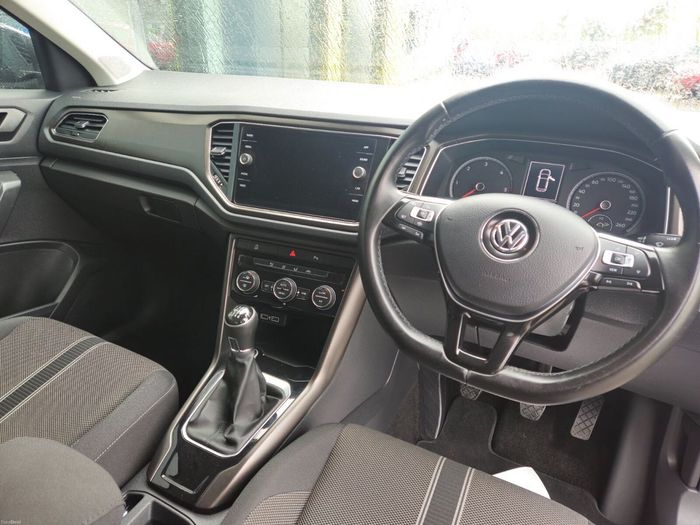 Volkswagen T-Roc 2019