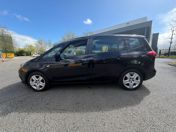 Opel Zafira 2017