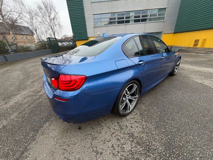 BMW M5 2012