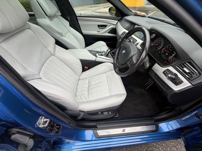 BMW M5 2012