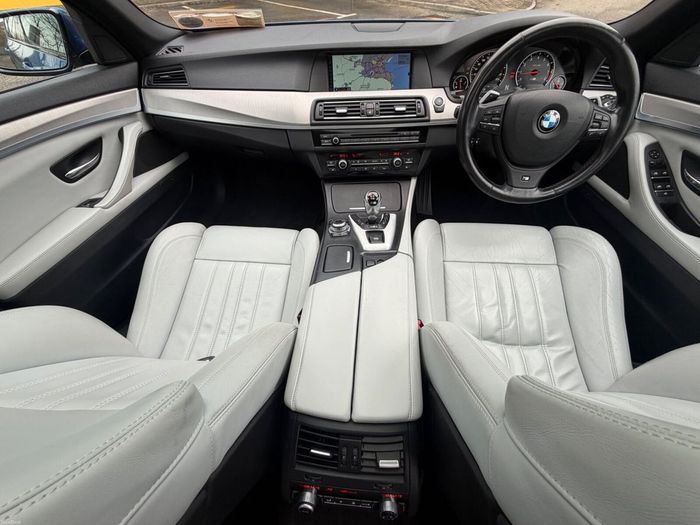 BMW M5 2012