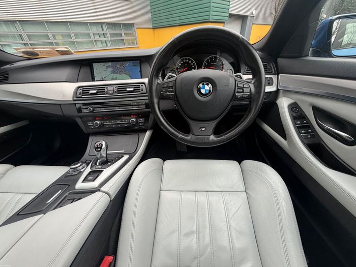 BMW M5 2012