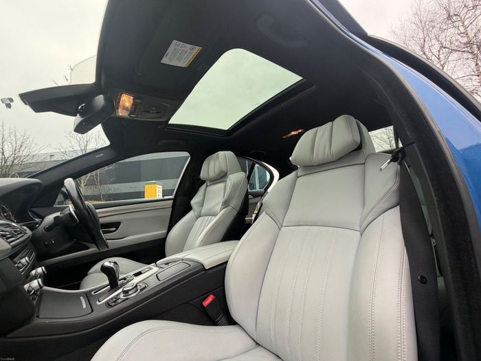 BMW M5 2012