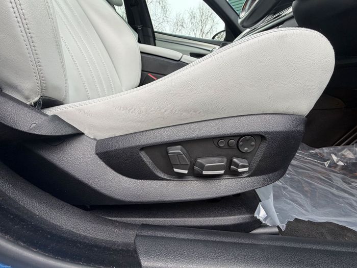 BMW M5 2012