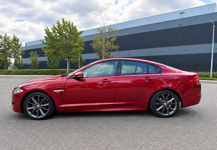 Jaguar XF 2015