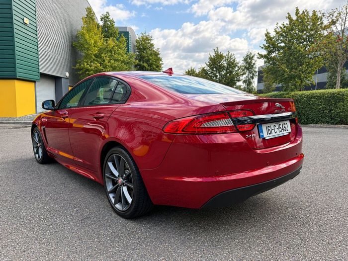 Jaguar XF 2015