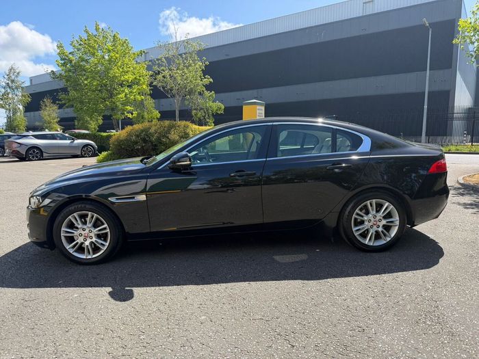 Jaguar XE 2017