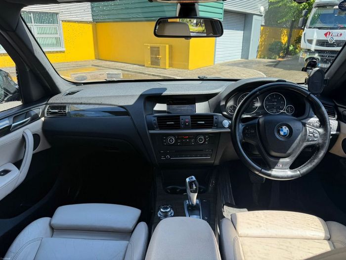 BMW X3 2012