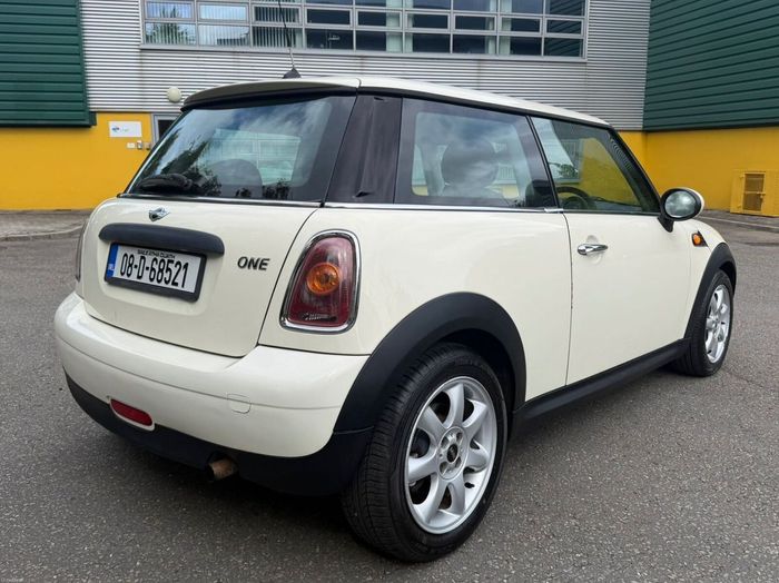 MINI One 2008