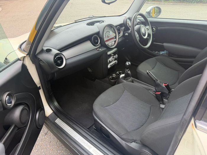 MINI One 2008