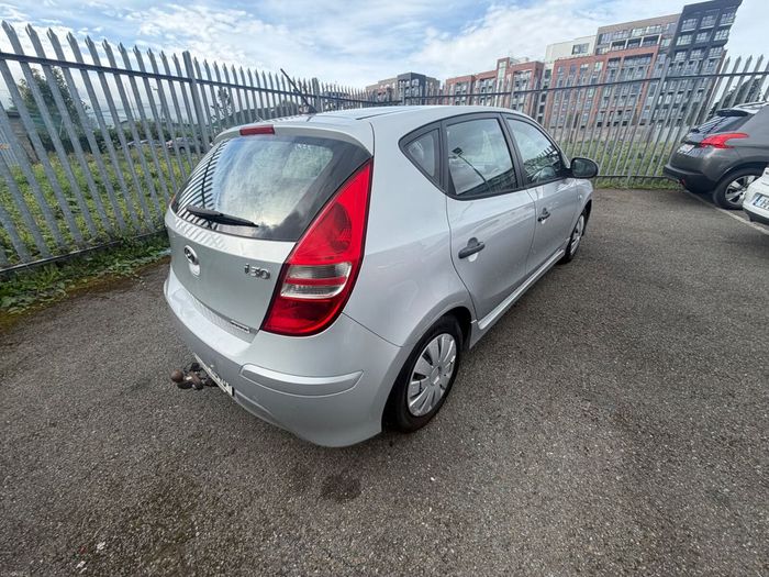 Hyundai i30 2010