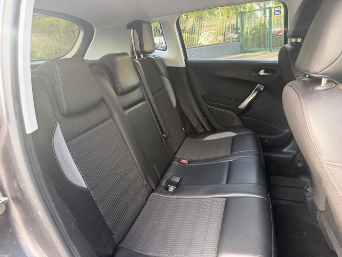 Peugeot 2008 2016