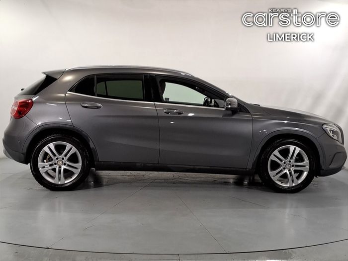 Mercedes-Benz GLA Class 2016