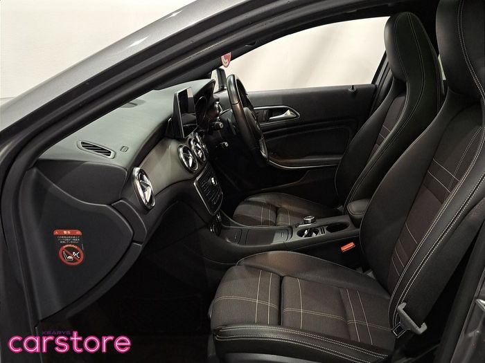 Mercedes-Benz GLA Class 2016