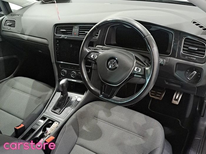 Volkswagen Golf 2020