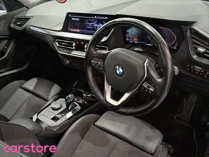 BMW 1 Series 2021