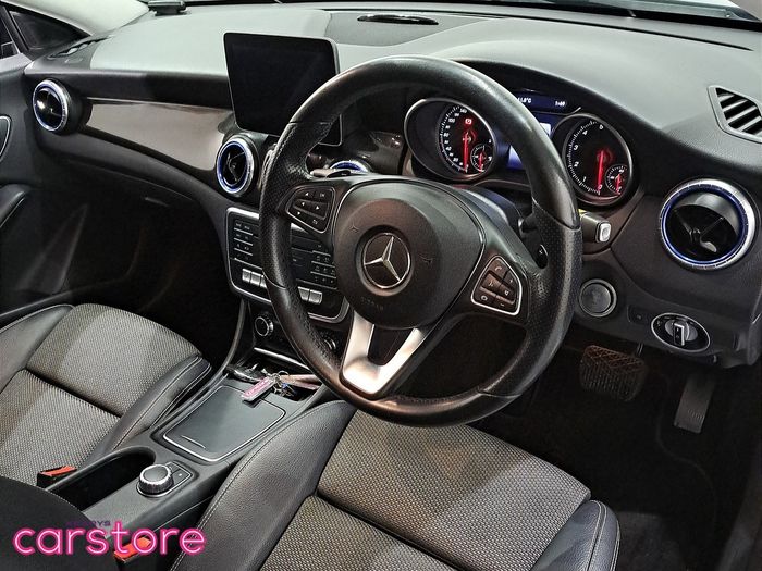 Mercedes-Benz CLA Class 2017
