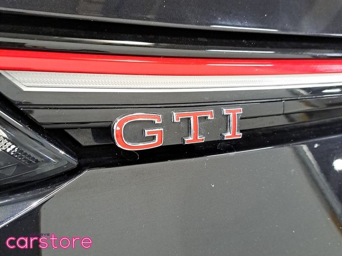 Volkswagen Golf 2024