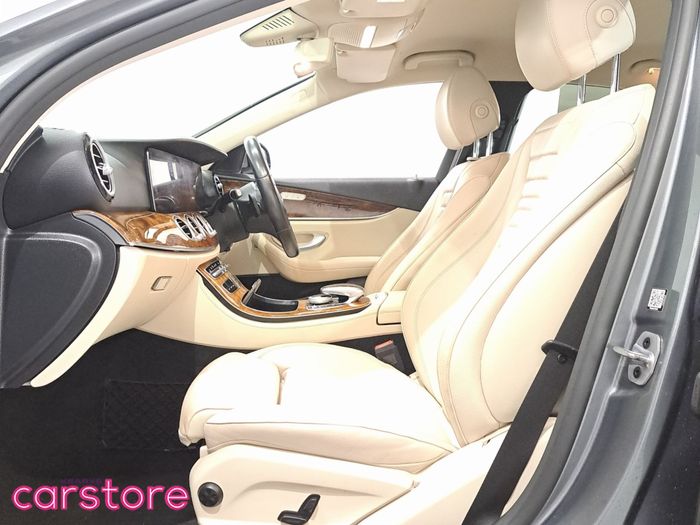 Mercedes-Benz E-Class 2019