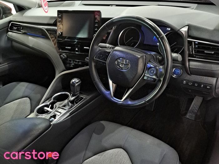 Toyota Camry 2021