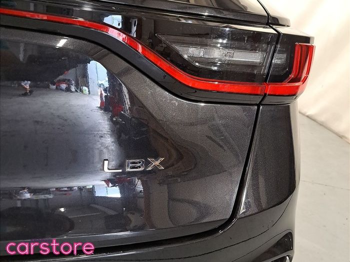 Lexus LBX 2024