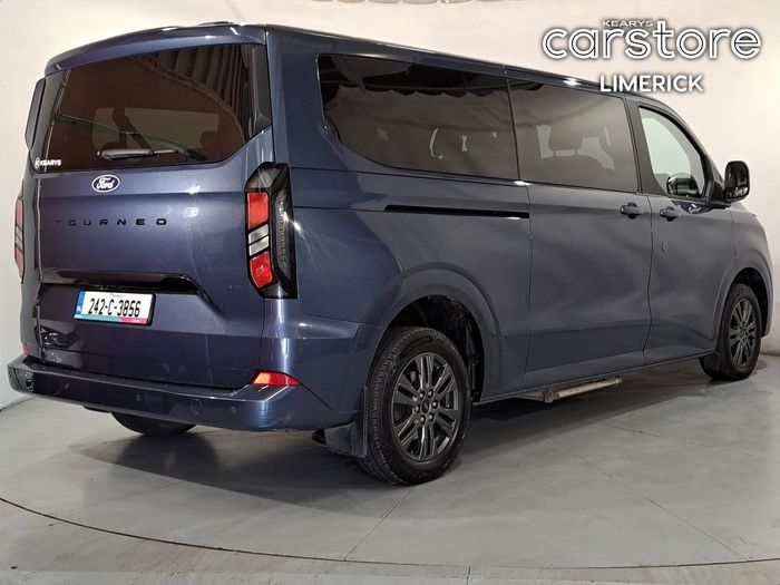 Ford Tourneo Custom 2024