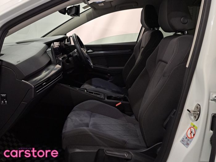 Volkswagen Golf 2021
