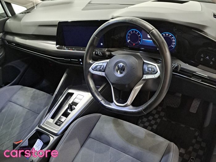Volkswagen Golf 2021