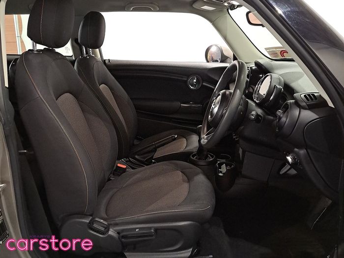 MINI One 2019