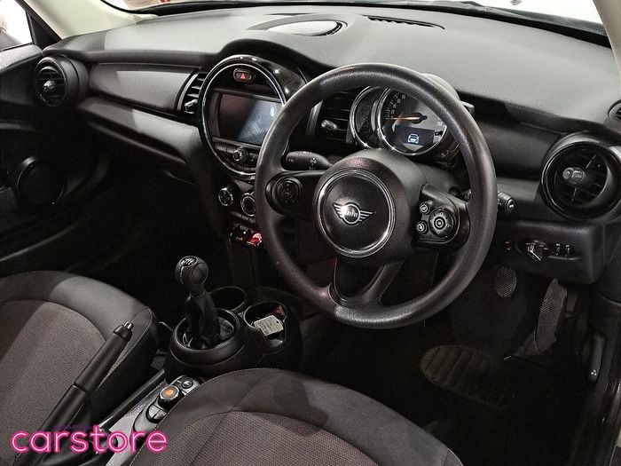 MINI One 2019