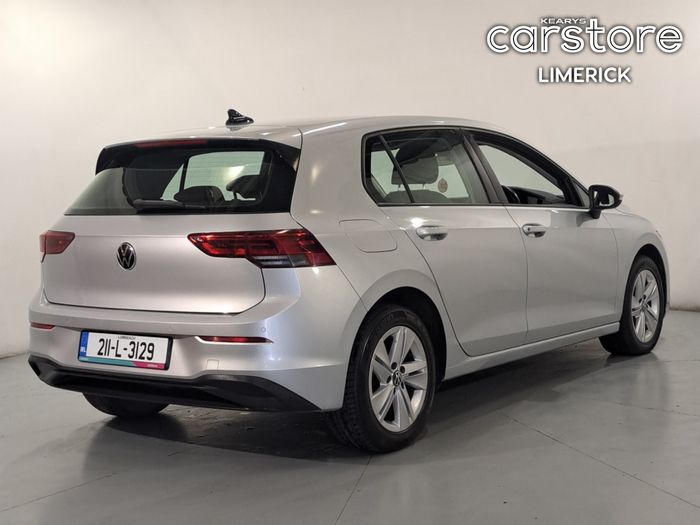 Volkswagen Golf 2021