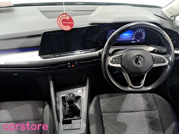 Volkswagen Golf 2021
