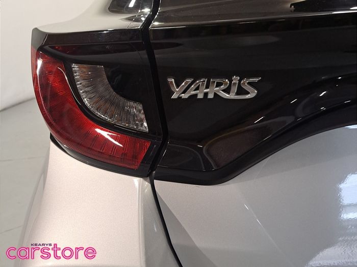 Toyota Yaris 2021