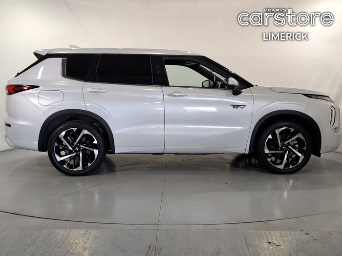 Mitsubishi Outlander 2024