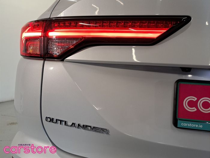 Mitsubishi Outlander 2024