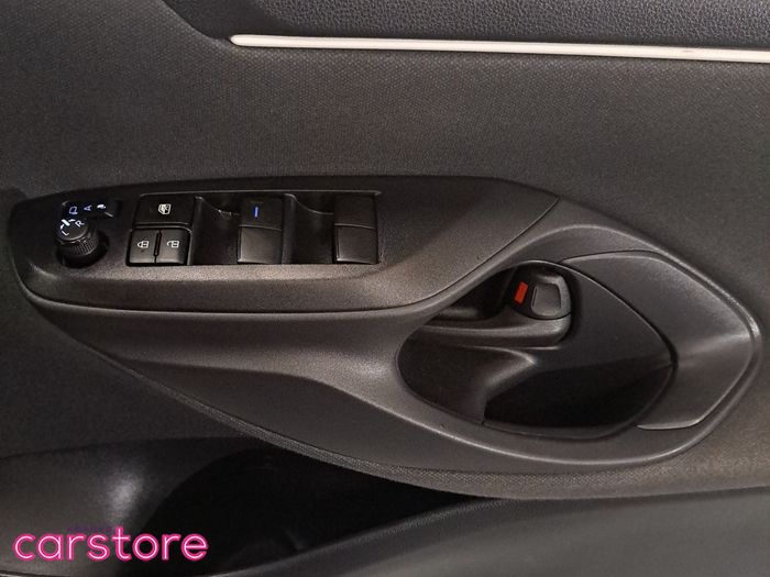 Toyota Yaris 2021